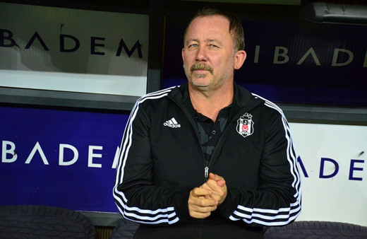Sergen Yalçın: Beşiktaş tarihinin en zor antrenörlüğünü yapıyorum