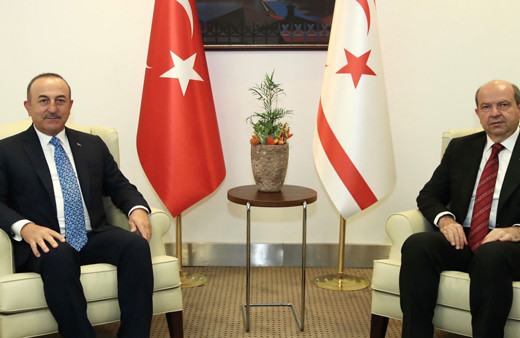 KKTC Cumhurbaşkanı Ersin Tatar, Dışişleri Bakanı Mevlüt Çavuşoğlu'nu kabul etti