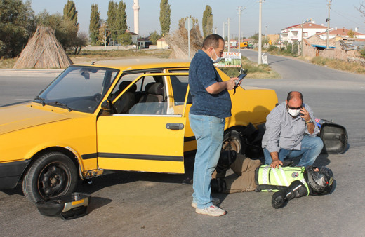 Aksaray'daki kazada sürücüler arasında ilginç diyalog: Geldin otomobilin altına girdin...