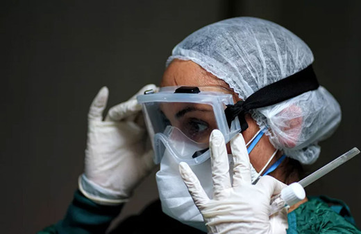 CNBC: Covid-19 aşı üreticilerine yan etkiler nedeniyle dava açılamayacak