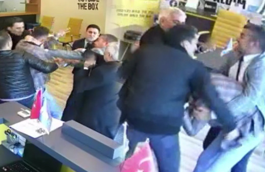 İstanbul'da ofise davet edip meydan dayağı attılar! İşte o anlar