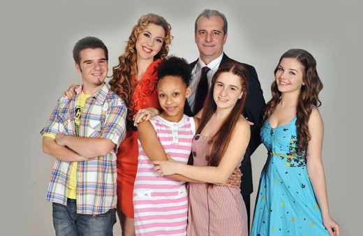 Sihirli Annem dizisi ekranlara dönüyor iki oyuncu belli oldu bakın kimler