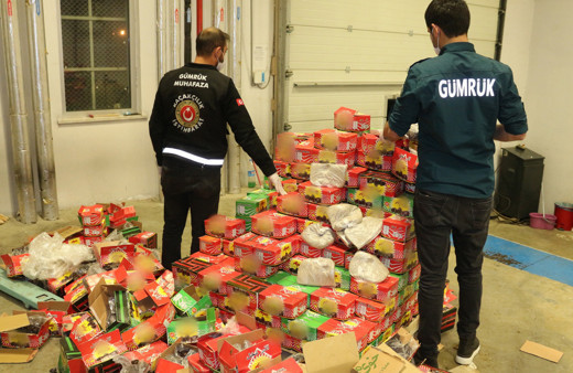 Esendere Gümrük Kapısı'nda hurma kutularında 50 kilogram eroin yakalandı