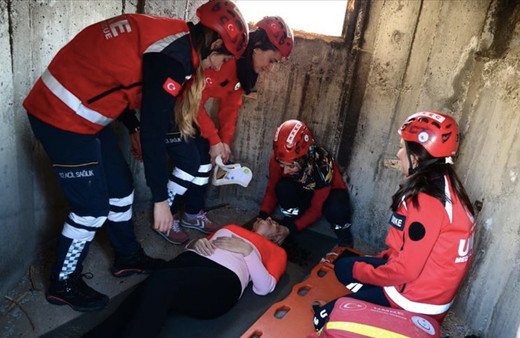 UMKE başvurusu nasıl yapılır UMKE personeli ne kadar maaş alır?