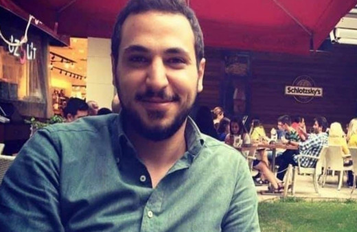 Eski AK Parti Bayraklı Gençlik Kolları Başkanı Ekrem Özgür Duman depremde hayatını kaybetti