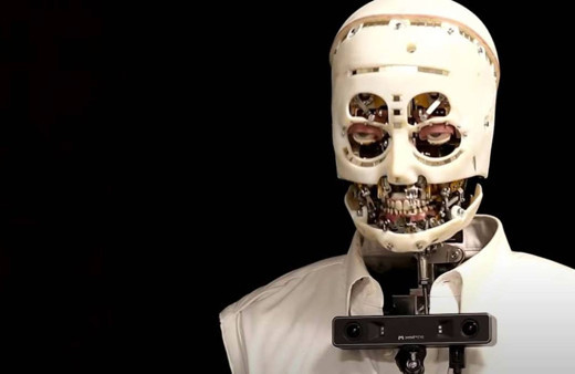 Dünya böylesini görmedi gerçek oldu! Bakışlarıyla korkutuyor