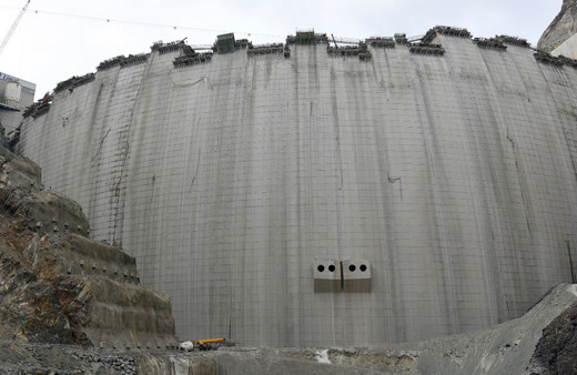 Yusufeli Barajı'nın gövde yüksekliğinde 244 metreye ulaşıldı