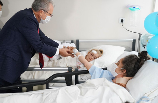 Elif Perinçek ailesi EÜ Hastanesinde bir araya geldi