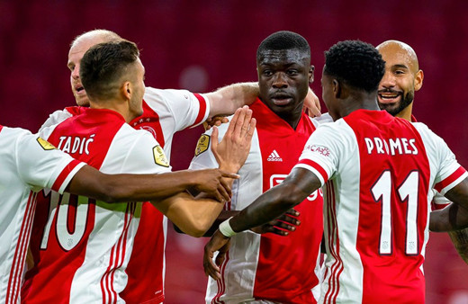 Şampiyonlar Ligi öncesi Ajax'ta 11 corona virüs vakası!