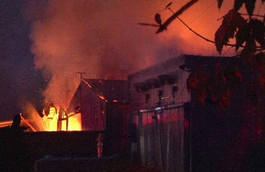 Çekmeköy’de bin metrekarelik kereste atölyesi alev alev yandı