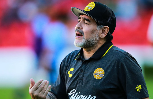 Hastaneye yatan Maradona için ameliyat kararı