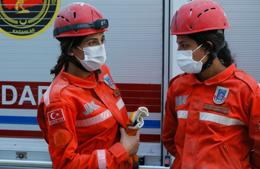 İzmir depreminde hayat kurtaran JAK kadınları! 'AFAD görevlisi bana abi dedi'