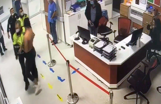 Antalya'da üstü çıplak halde hastaneyi birbirine kattı! Zor anlar yaşattı