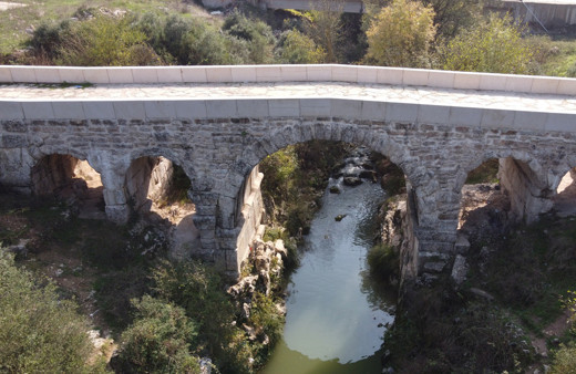 Kocaeli'de bu köprüyü görenler şaşkınlıklarını gizleyemiyor! Bakın kaç yıllık