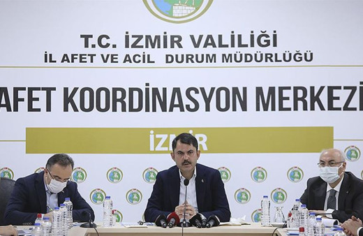 Çevre ve Şehircilik Bakanı Kurum: İzmir'de konutları 1 yıl içinde teslim edeceğiz