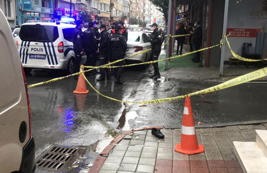Şişli'de müteahhit dede ve torununa silahlı saldırı! Ayaklarından vuruldular