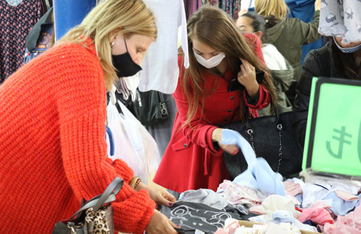 Bulgarlar akın akın Edirne’ye geliyor! Sosyete pazarında alışverişini yapan geri döndü