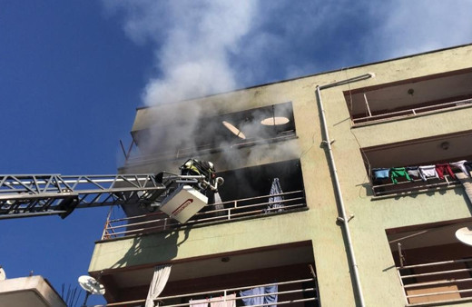 Aydın'da cezaevinden çıktı! Babasının evini ateşe verdi