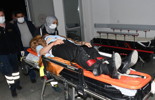 Arkadaşlık istediğini reddeden kadını kaçırmak istedi! Sonra da sırtından bıçakladı