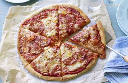 Evde pizza nasıl yapılacak parmaklarınızı yiyeceksiniz!