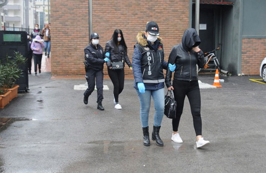 Yalova'da 31 kadına fuhuş yaptıran çeteye operasyon çökertildi