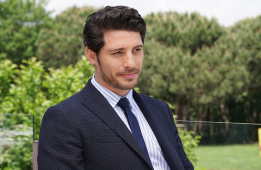 Erkenci Kuş'un yıldızıydı Ali Yağcı Başak Özen'le sessiz sedasız evlendi