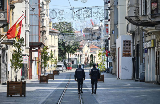 Hafta sonu sokağa çıkma yasağı gelecek iddiası! Sağlık Bakanı Fahrettin Koca'dan son uyarılar