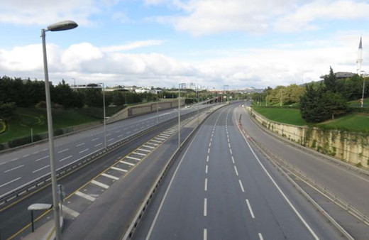 15 Temmuz Şehitler Köprüsü trafiğe kapatıldı! Nedeni Formula 1 yarışlarının tanıtım çekimleri...