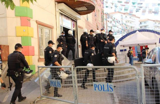 HDP binasında bulunan ajanda! Birçok saldırının faili teröristlerin ve yakınlarının bilgileri çıktı