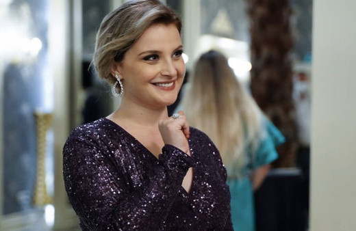 Sadakatsiz dizisi Derin'in annesi Gönül'ü kim oynuyor