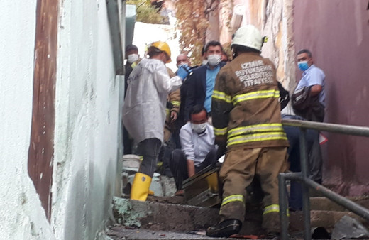 İzmir'de 71 yaşındaki adam yanarak hayatını kaybetti