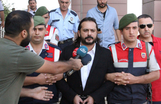 Emrah Serbes trafik kazasında öldürdüğü aileden sağ kalan kişiye icra takibi başlattı