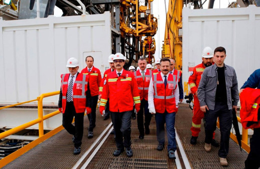 Enerji Bakanı Fatih Dönmez: Selçuklu-1 kuyusundan ümit verici sonuçlar aldık