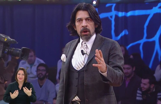 TRT1 Diriliş Ertuğrul dizisine Okan Bayülgen'den olay gönderme: 2 yılıma mal oldu