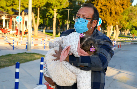 Ayda bebekten yürek yakan sözler: Annem gelecek, pikniğe gideceğiz