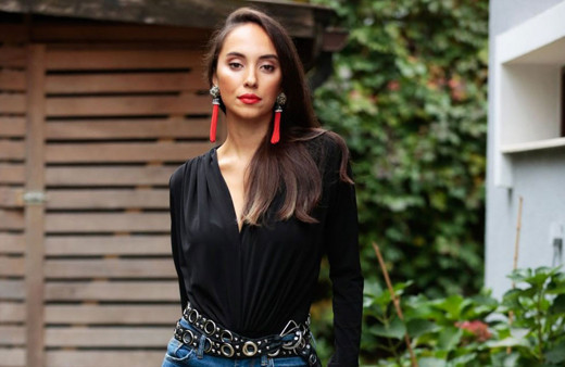 Duygu Sarışın kanser hastalarına saçlarını bağışladı