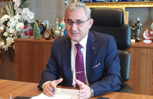 MHP'li başkan belediyeyi sonsuz yetkiyle kızına teslim etmiş!