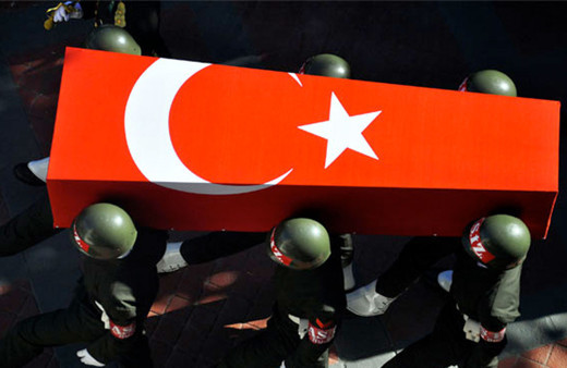 Hakkari'den acı haber! Çatışmada şehit oldu aileye acı haber verildi