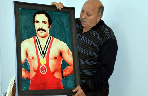 Güreşte Avrupa şampiyonu olan Reşit Karabacak koronavirüsten vefat etti