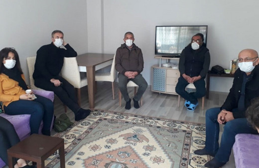 HDP'den öldürülen PKK'lı terörist İsmail Sürgeç'in ailesine taziye ziyareti