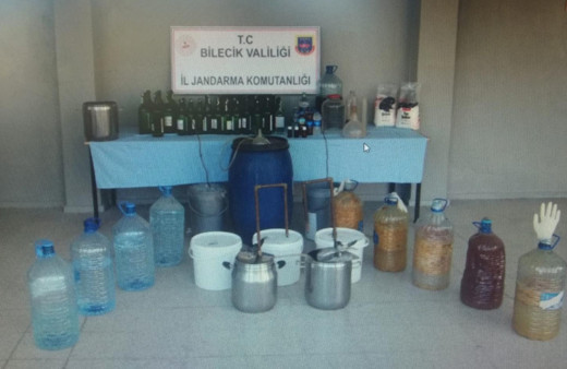 Bilecik'te 211 litre kaçak içki ele geçirildi!