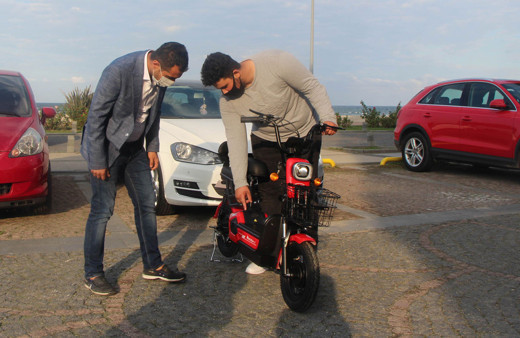 Market zincirinden akülü bisiklet aldı etiketi sökünce gerçek ortaya çıktı