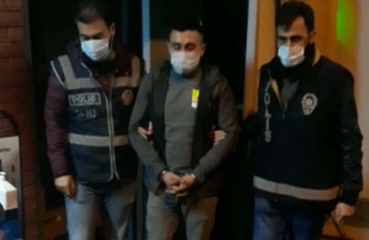 Kağıthane'de maganda dehşeti! Motosikletine çarpılınca deliye döndü ateş açtı