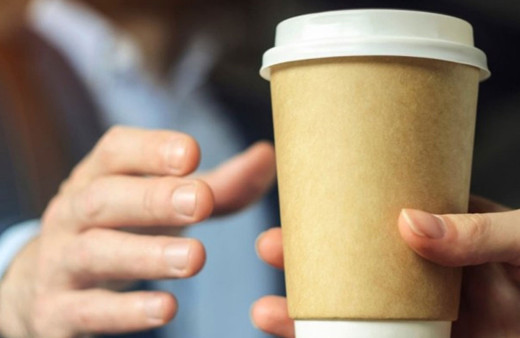 Çarpıcı araştırma! Kağıt bardaklar milyarlarca mikroplastik parçacık yayıyor