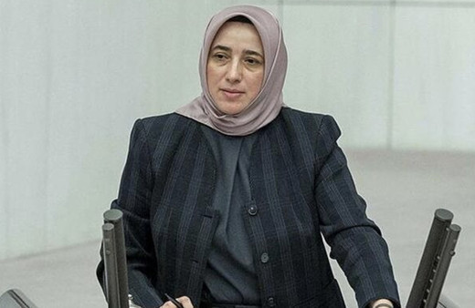 Özlem Zengin kimdir aslen nereli evli mi eşi kimdir?