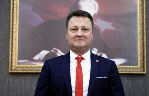 Menemen Belediyesi'ne soruşturma: 24 kişi gözaltına alındı