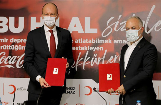 Türk Kızılay Coca Cola'nın 3,5 milyon liralık yardımını depremzedelere ulaştıracak