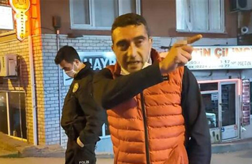 Yasakları dinlemedi gazetecileri tehdit etti