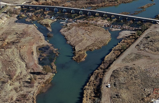 Türkiye'nin en uzun nehri alarm veriyor! Sivas'ta adacıklar oluştu