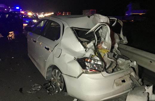 Düzce'de TEM Otoyolu'nda zincirleme kaza! Ortalık savaş alanına döndü